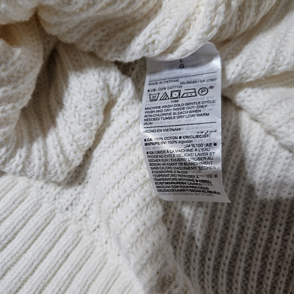 Old Navy Ribbed Sweater - Picture 6 of 6